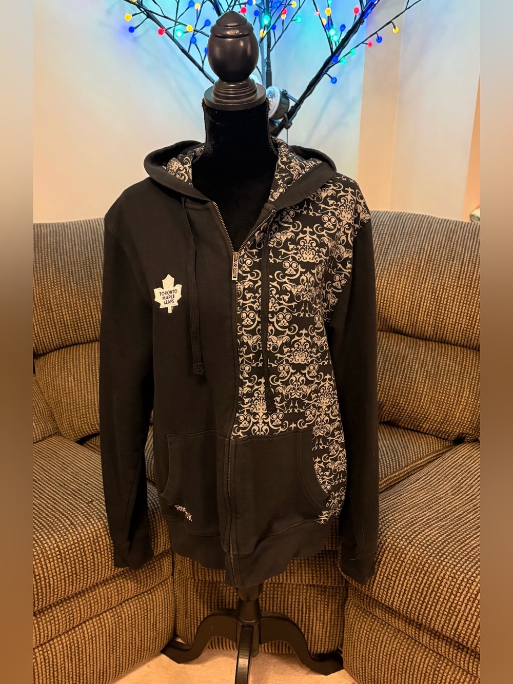 ✨✨Reebok Toronto Maple Leafs Full Zip Hoodie
